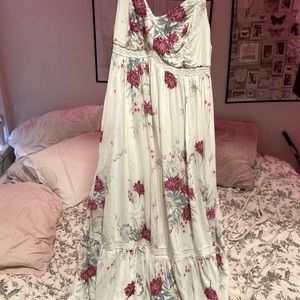 Torrid white floral maxi dress